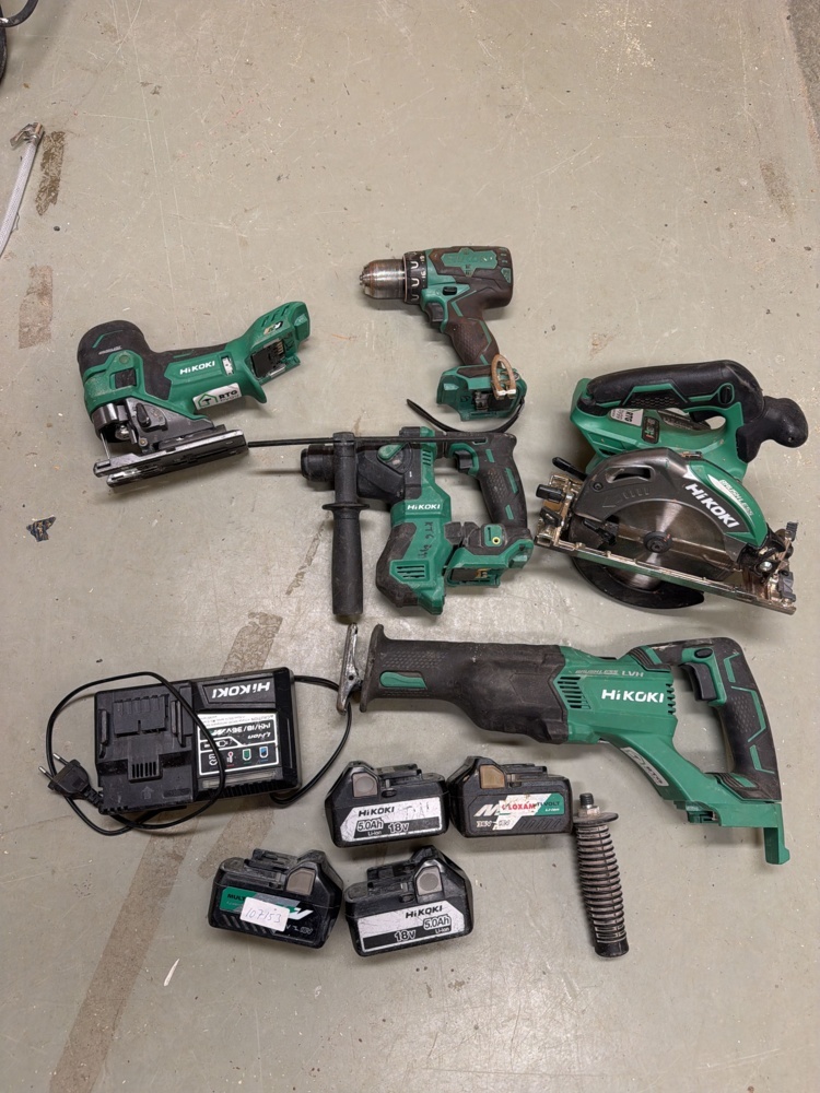 1566401-1 Tool kit with power tools and 4 batteries - HiKOKI