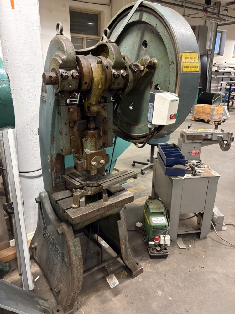 1536081-2 Eccentric press - AB Arosverken