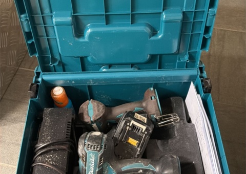 Screwdriver 2 pcs with accessories - Makita