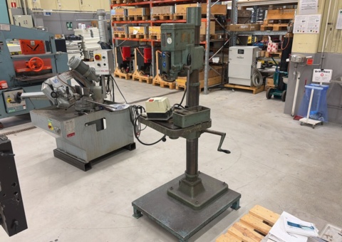 Pelarborrmaskin - AB Arboga Maskiner G 2512