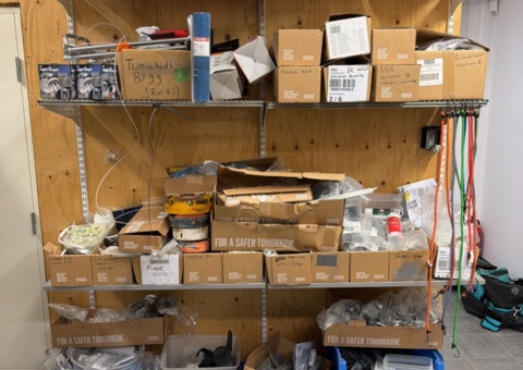 Collection of installation materials, building accessories and building centers, etc.