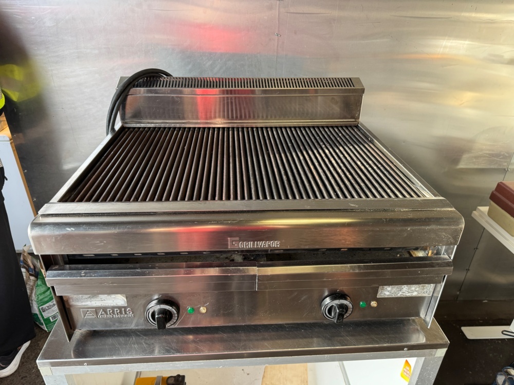 1406089-1 Electric grill - ARRIS Catering Equipment