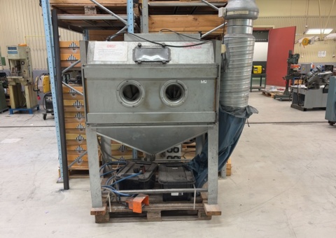 Blasting cabinet