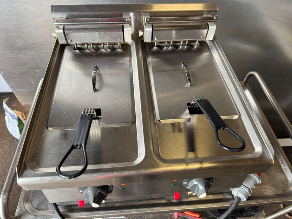 1406091-2 Double fryer 18 kW – Smaky