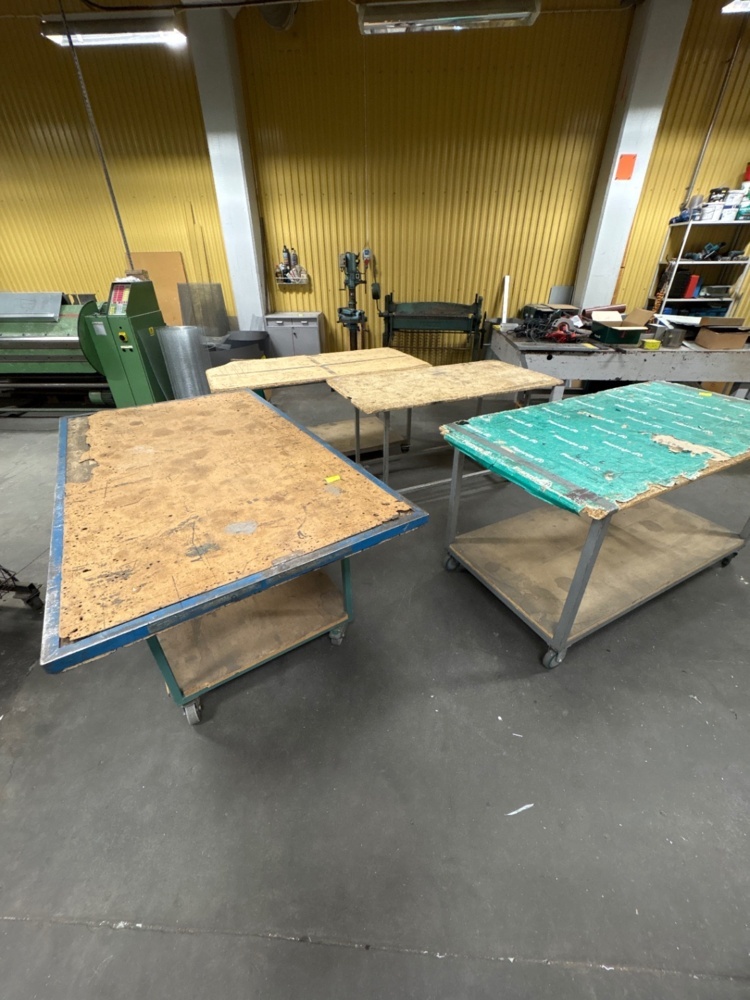 1536095-1 Various rolling tables 4 pcs