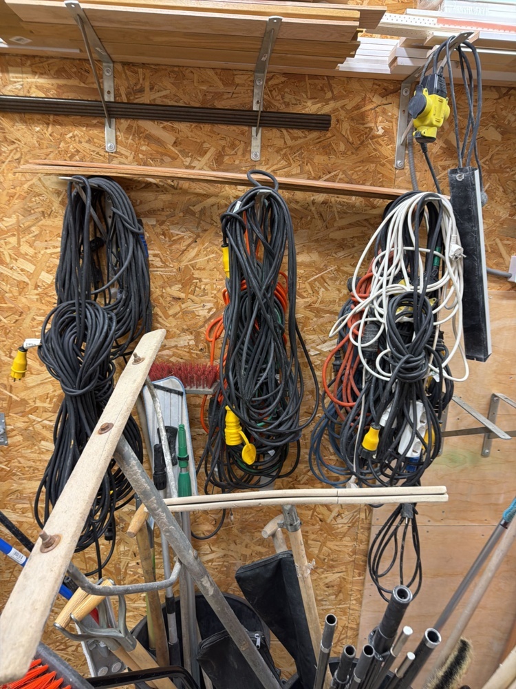 1566422-2 Collection of extension cords, shovels and hand tools
