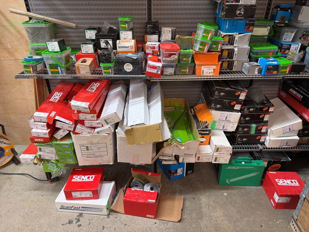 1566423-2 Lot with mounting materials, nails and screws including shelves