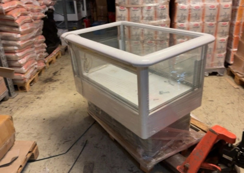 Disposal Truck &amp; Refrigerated Display Sthlm
