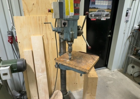 Pillar drilling machine - Strands S68