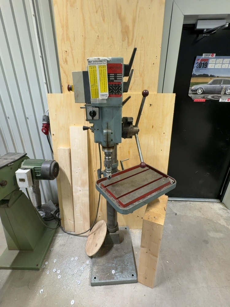 1536100-2 Pillar drilling machine - Strands S68