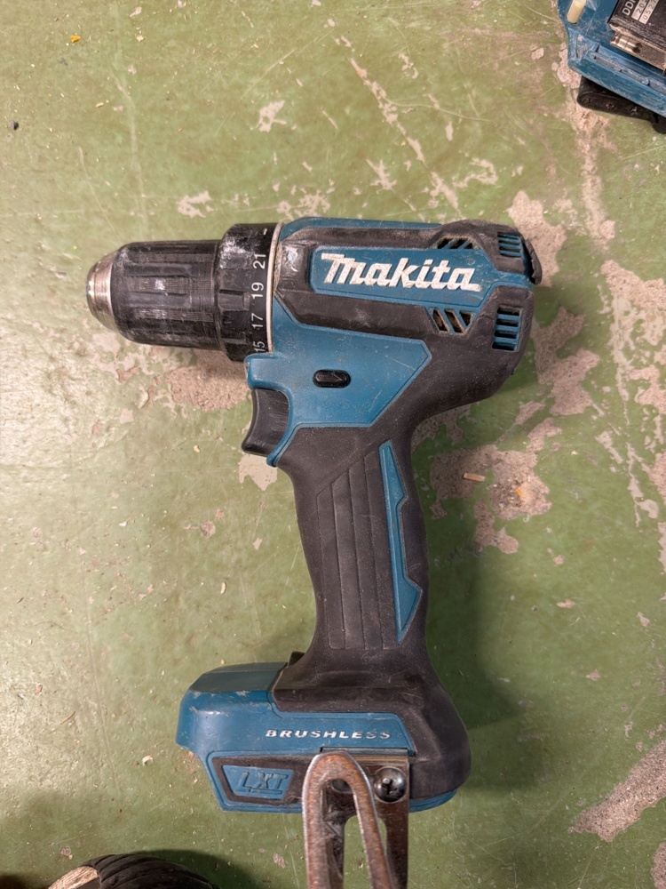 1566431-2 Tool kit - Makita