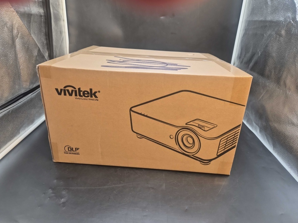 1582347-2 Laserprojektor - Vivitek DH3660Z, Full HD, 4 500 ANSI lumen