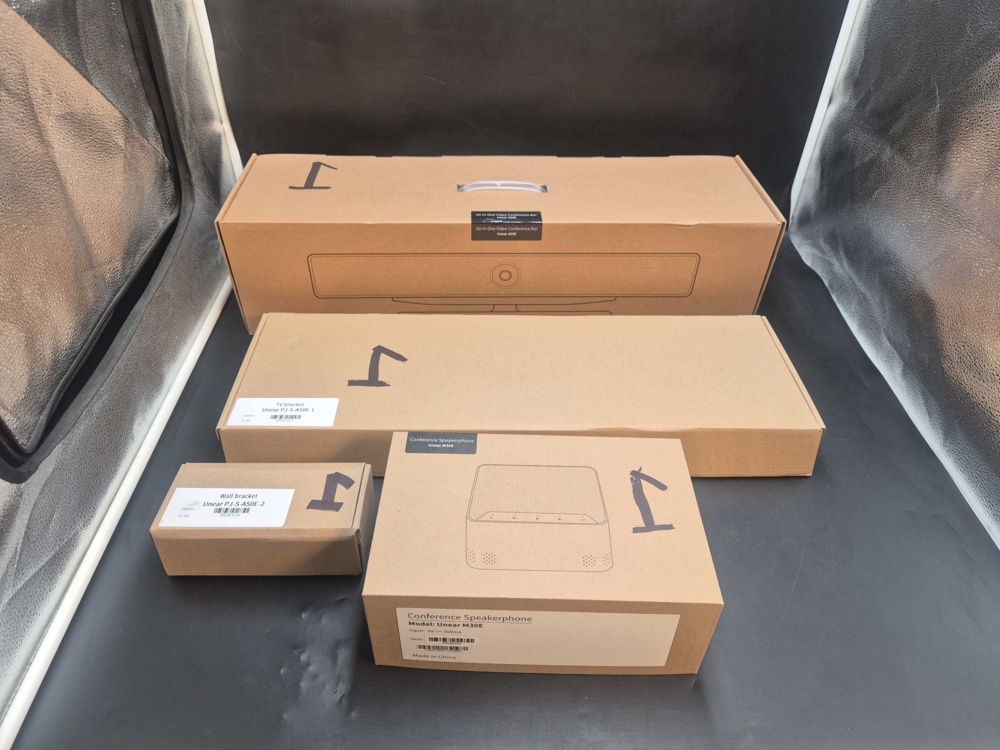 1582350-2 Video conferencing package - Unear A50E, M30E, TV and wall brackets