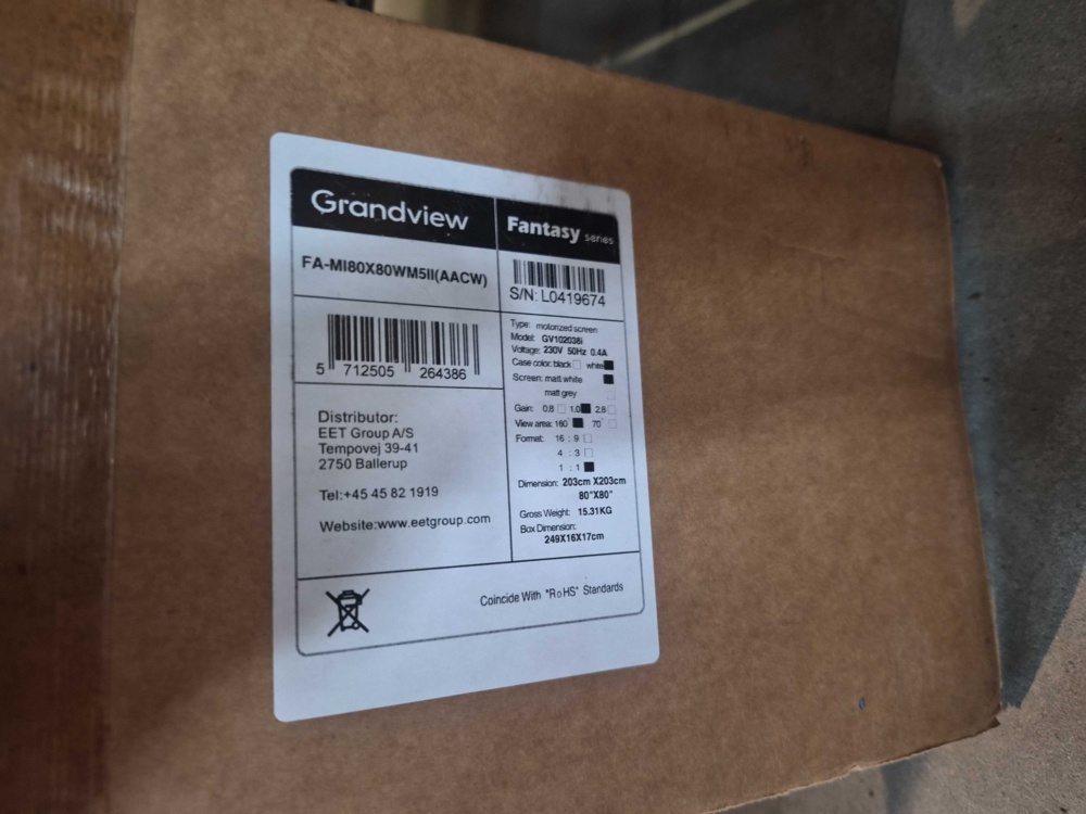 1582359-2 Motordriven projektorduk - Grandview Fantasy, 203 × 203 cm