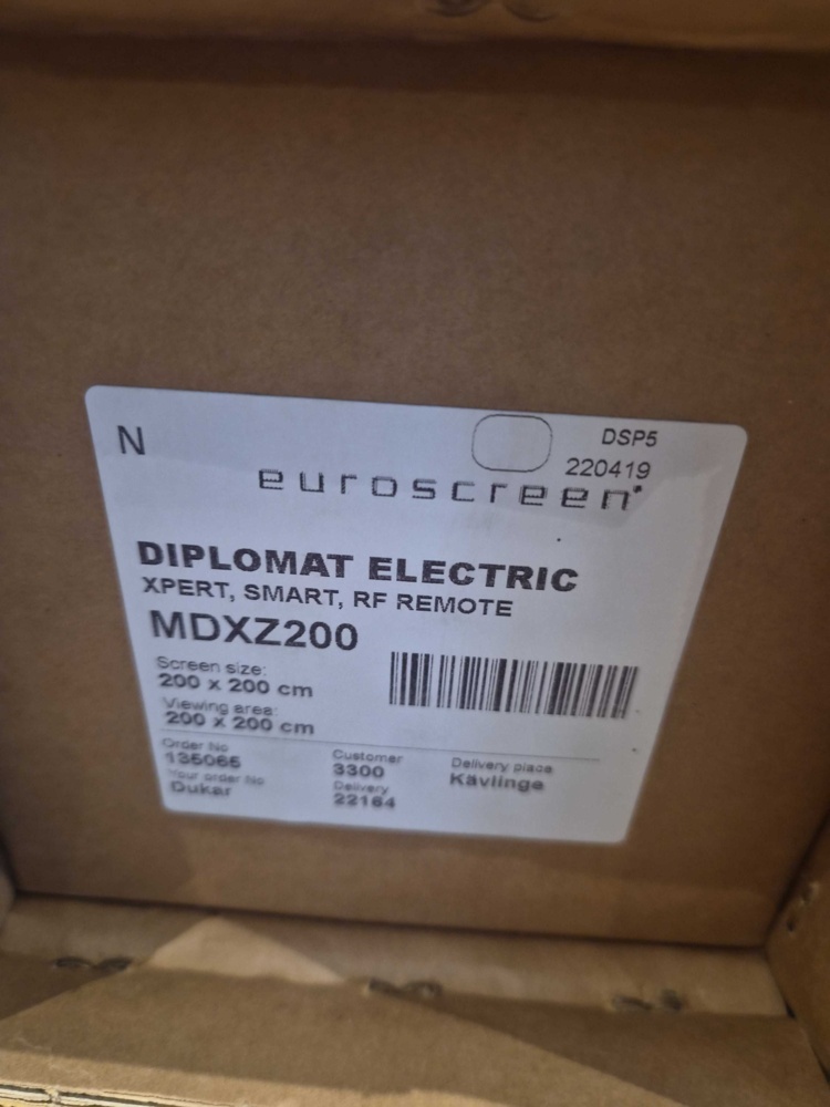 1582362-2 Motordriven projektorduk - Euroscreen Diplomat Xpert, 200 × 200 cm