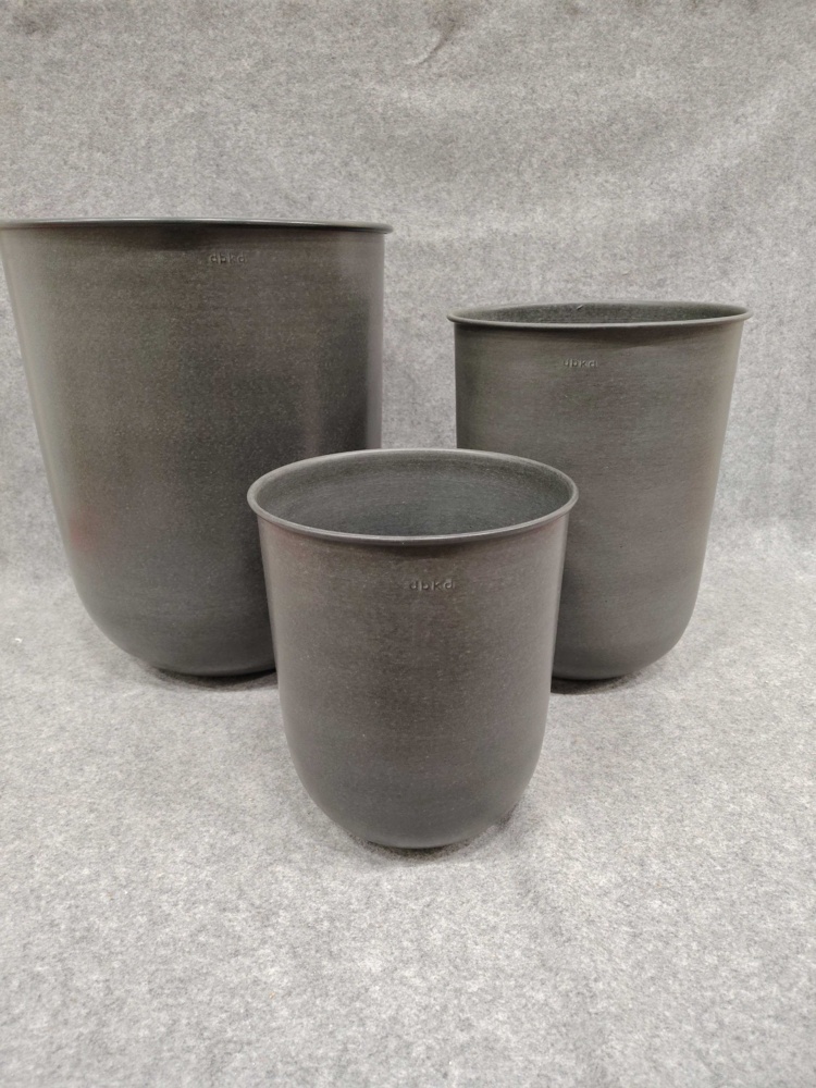1584881-2 Plant pots - DBKD Out, black metal, various sizes