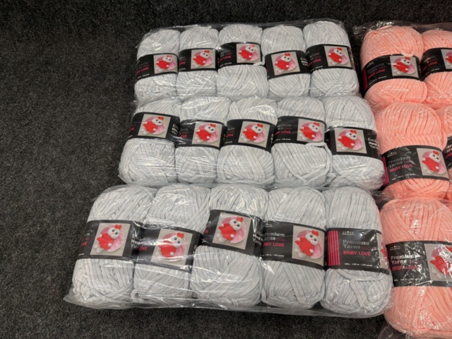 1582579-2 30 balls of yarn Velour yarn Babylove – chenille velvet yarn 100g
