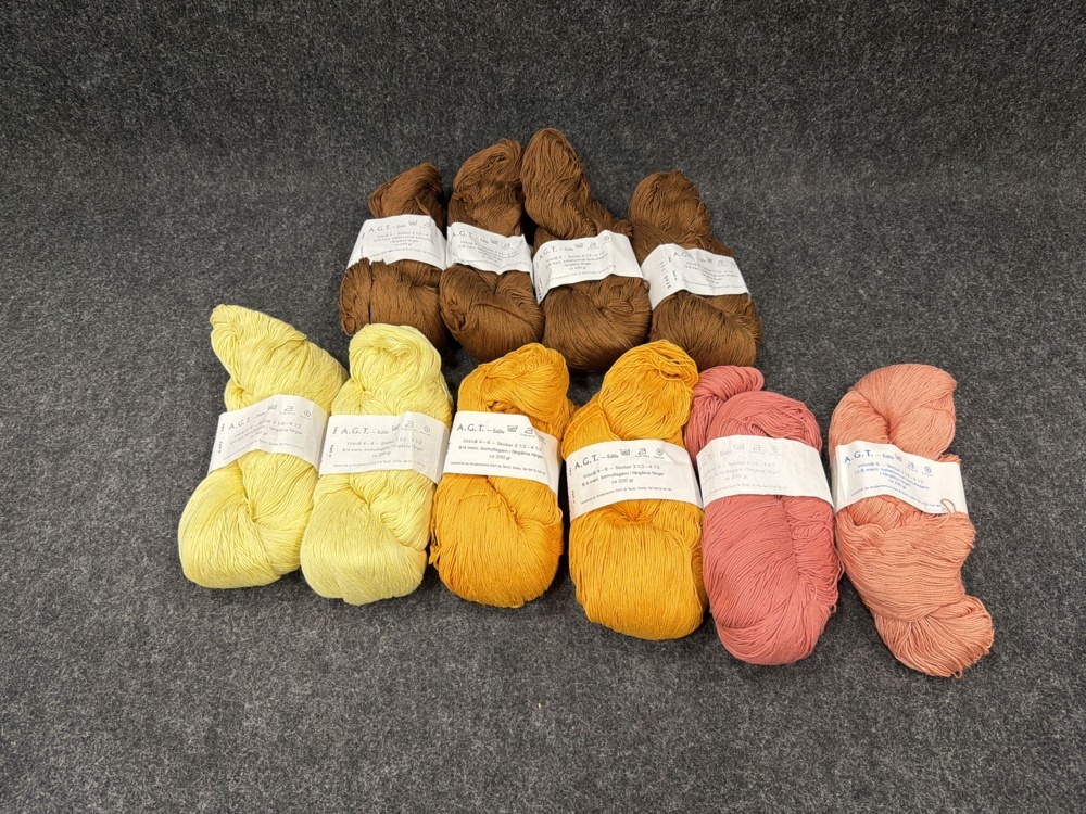 1582607-1 10 st nystan kabeltvinnat bomullsgarn 200g