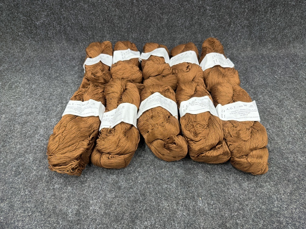 1582633-1 10 st nystan kabeltvinnat bomullsgarn 200g