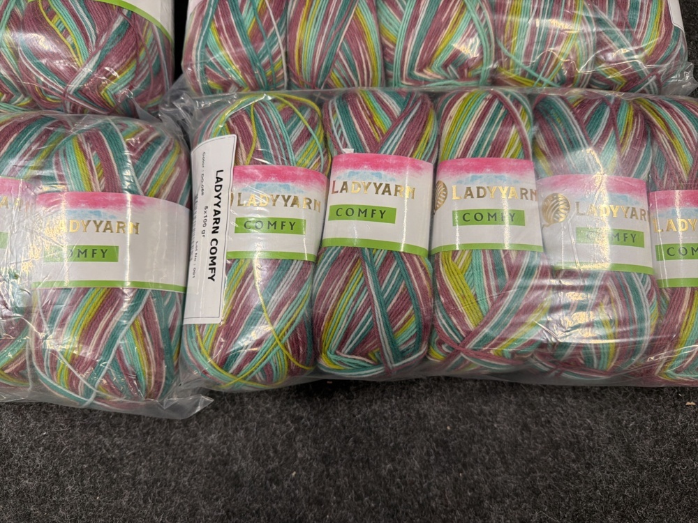 1582678-2 30 st nystan Ladyyarn Comfy