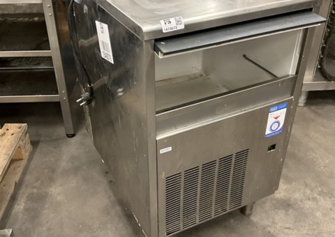 Ice machine - 2018