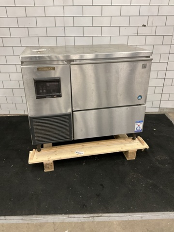 Ismaskin - Hoshizaki på auktion i Kronoberg, Växjö hos PS Auction