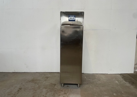 Restaurant refrigerator - Metos