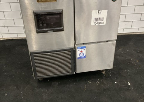 Ice machine - Hoshizaki