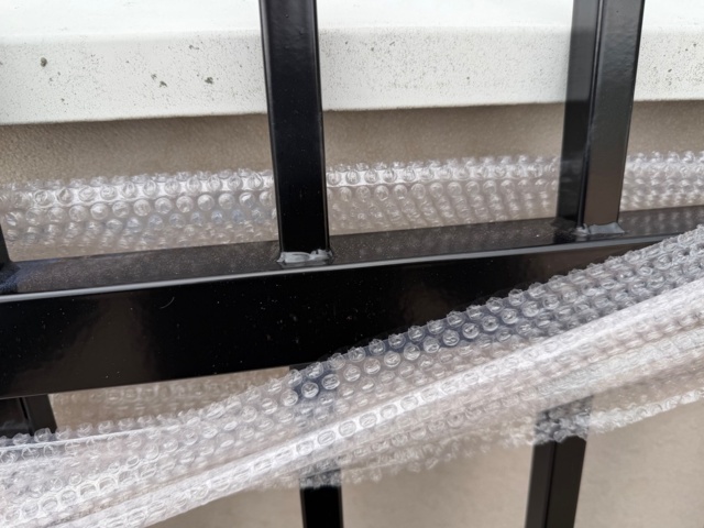 1585235-3 19.2 meter powder-coated black steel fence