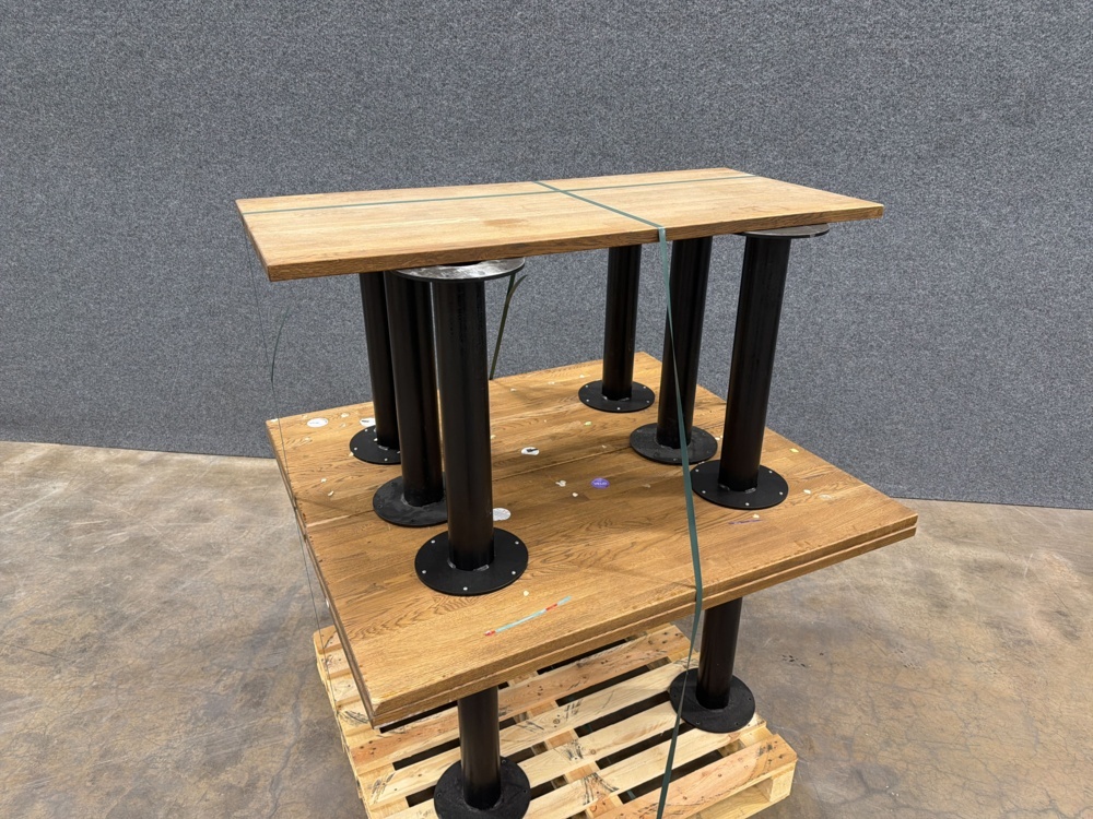 1585298-2 5 tables