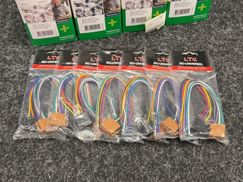 1585382-2 Cable clamp TC 14-20 Schneider Electric & ISO female for loose cables LTC