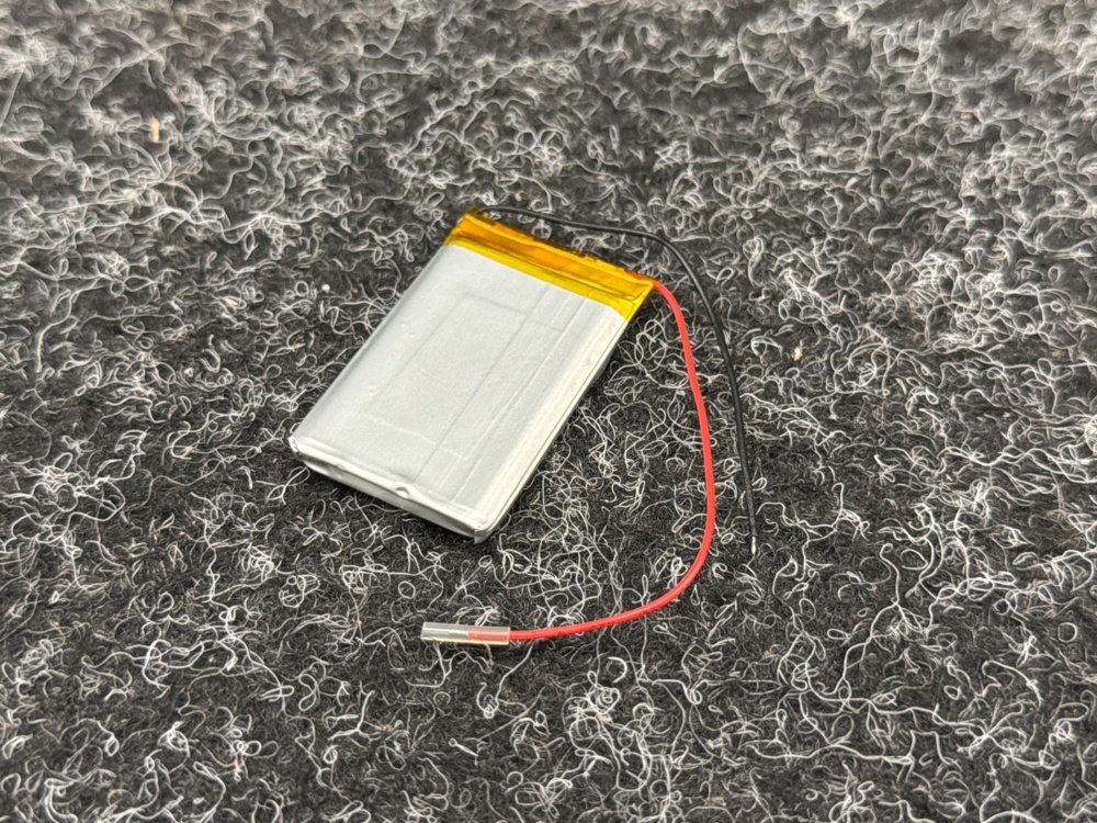 1585383-2 Ca 80 st Litiumpolymerbatterier 3.7V, 750 mAH
