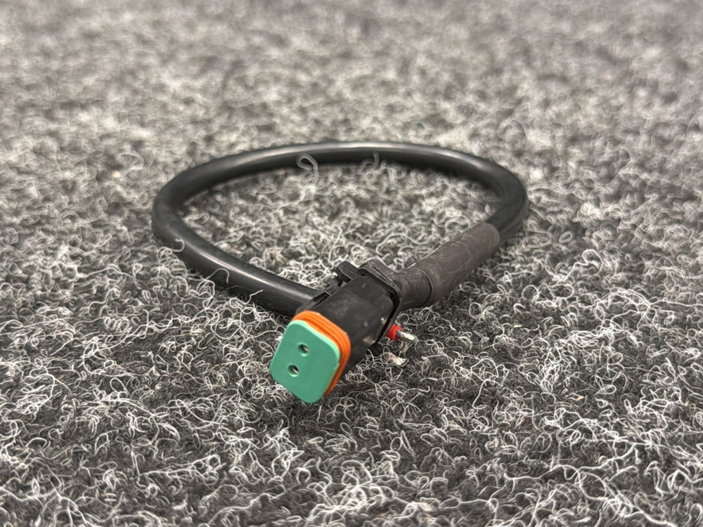 1585385-1 Approximately 100 pcs Connection cables / DT cables 2-pole