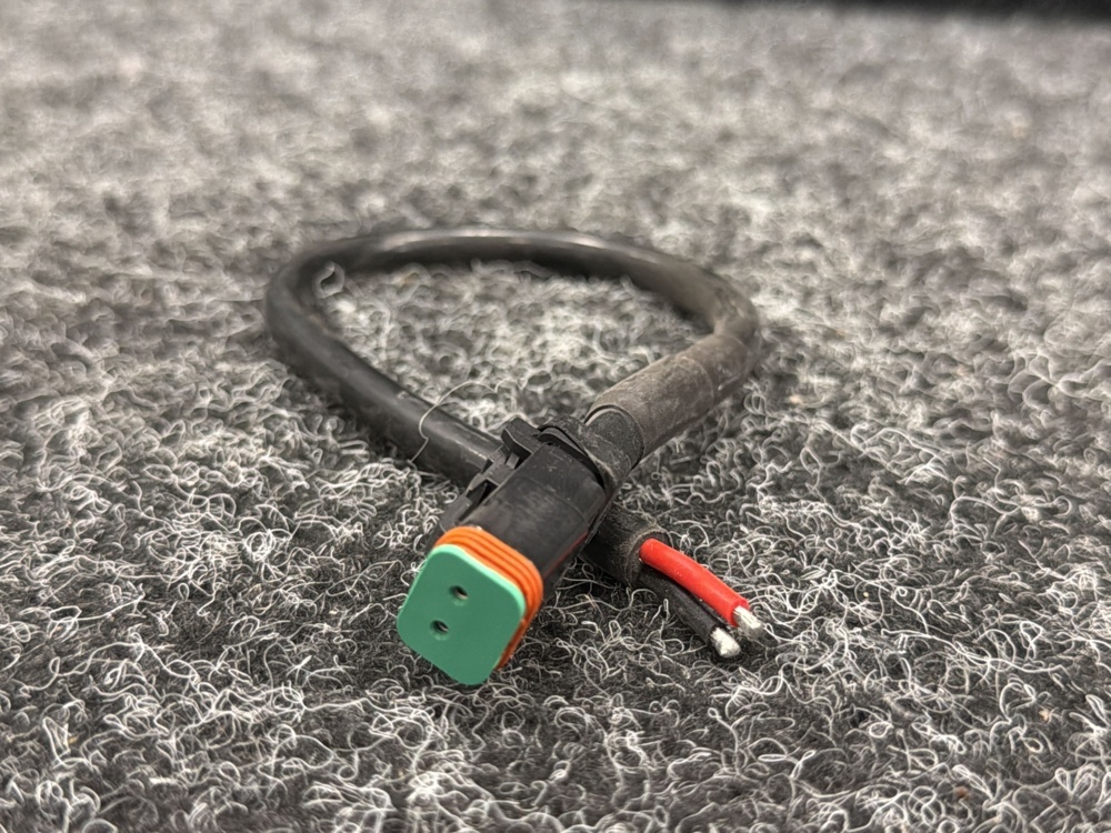 1585387-1 Approximately 160 pcs Connection cables / DT cables 2-pole 0.3m