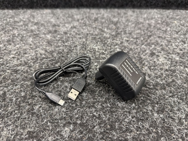 19 st Laddare - Micro USB-kabel på auktion i Västra Götaland, Svenljunga hos PS Auction