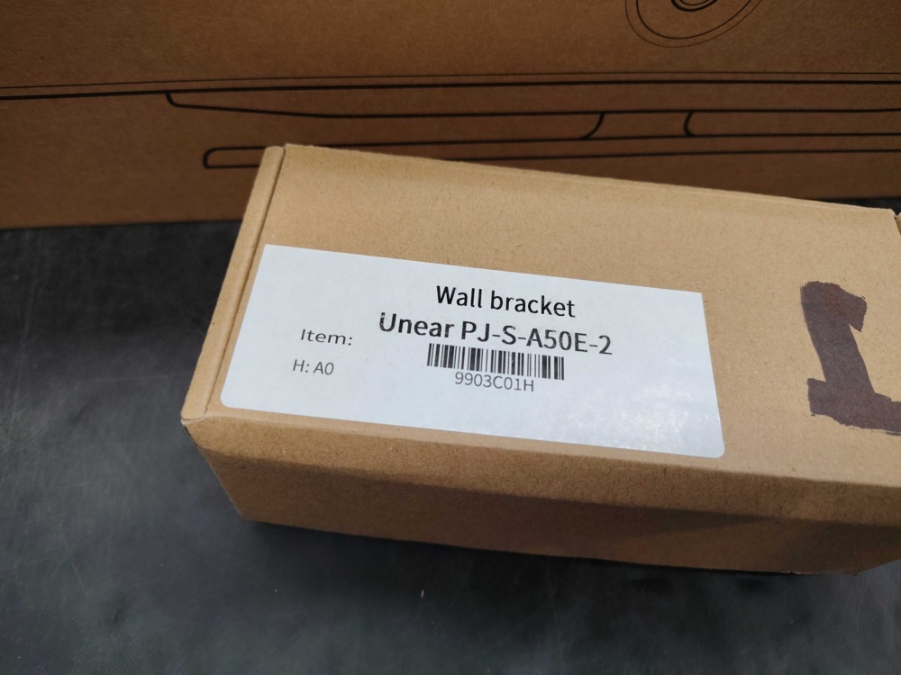 1582381-2 Video conferencing system - Unear A50E with wall bracket