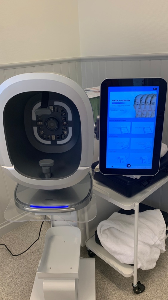 1572664-1 Face Scanner - AI Intelligent Skin Analyzer ZMLH-B3
