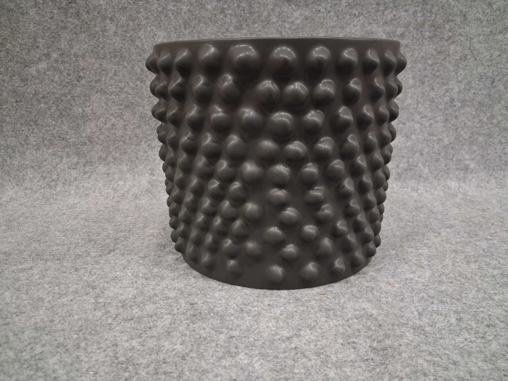 1584883-1 Plant pots, 4 pcs - dark, medium, decorative textured surface
