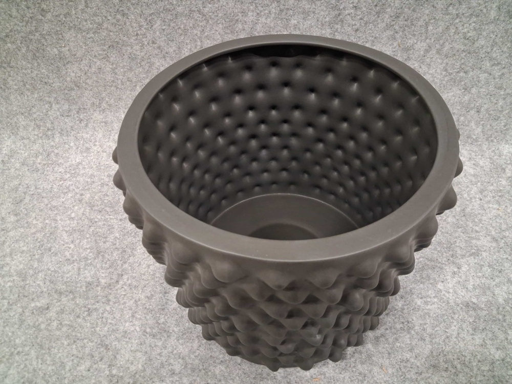 1584883-2 Plant pots, 4 pcs - dark, medium, decorative textured surface