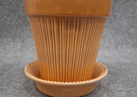 Pots with saucers, 4 pcs - Bergs Potter Simona, Yellow Amber, Ø16 cm