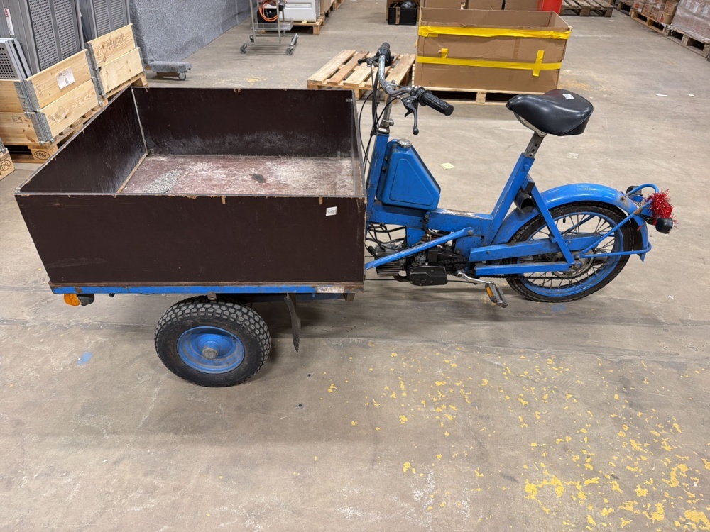 1566311-2 Flakmoped - Sachs