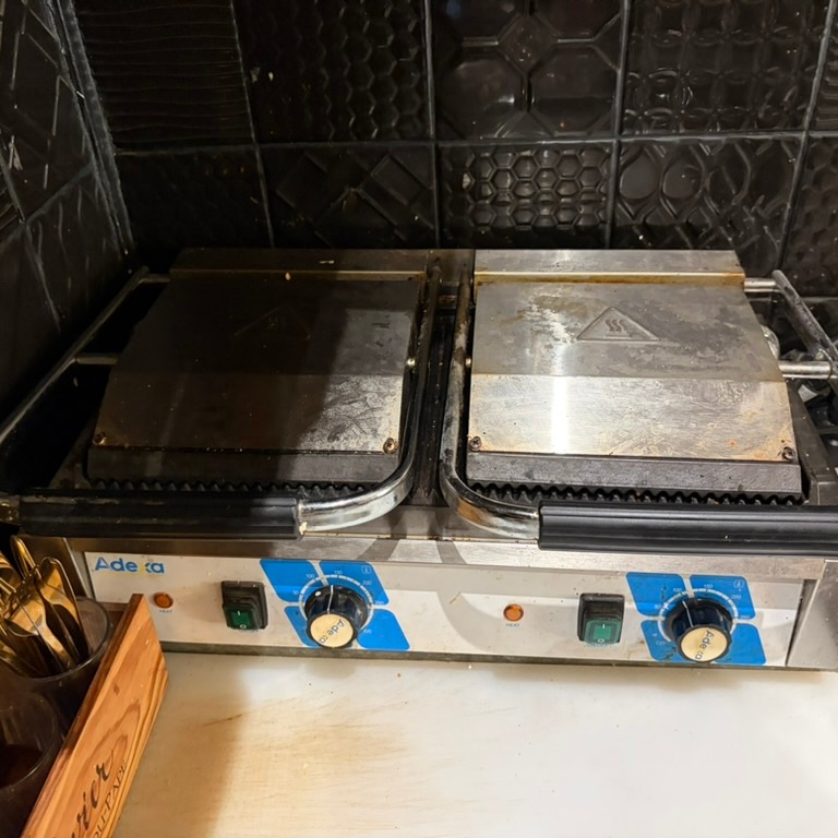 1532264-2 Klämgrill Adexa