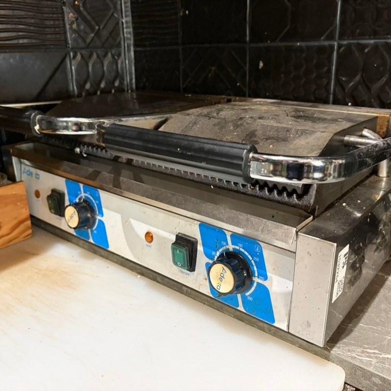 1532264-1 Klämgrill Adexa