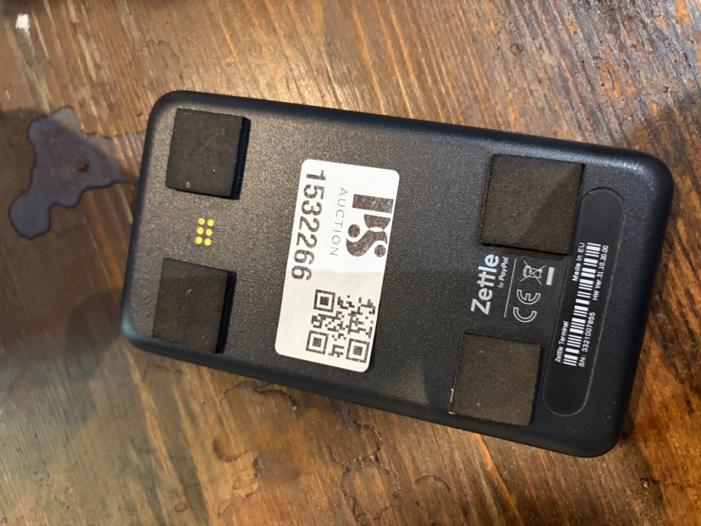 1532266-2 iZettle card reader and router