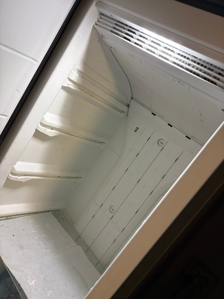 1532268-2 Refrigerator and fridge/freezer