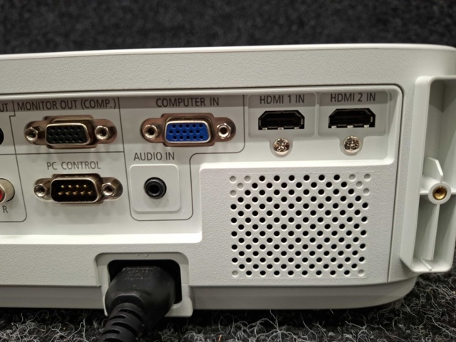 1581416-10 Projektor Nec NP-M403H