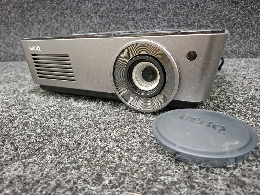 1581417-2 Projector Benq MH740