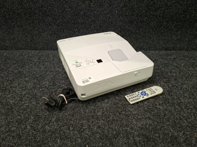 1581418-1 Projektor Nec NP-UM301W