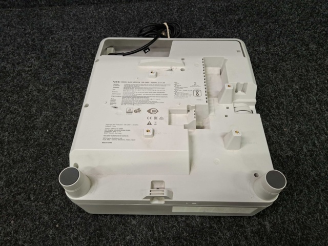 1581418-12 Projektor Nec NP-UM301W