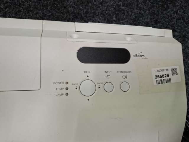 1581421-4 Projektor Hitachi CP-AW2519N